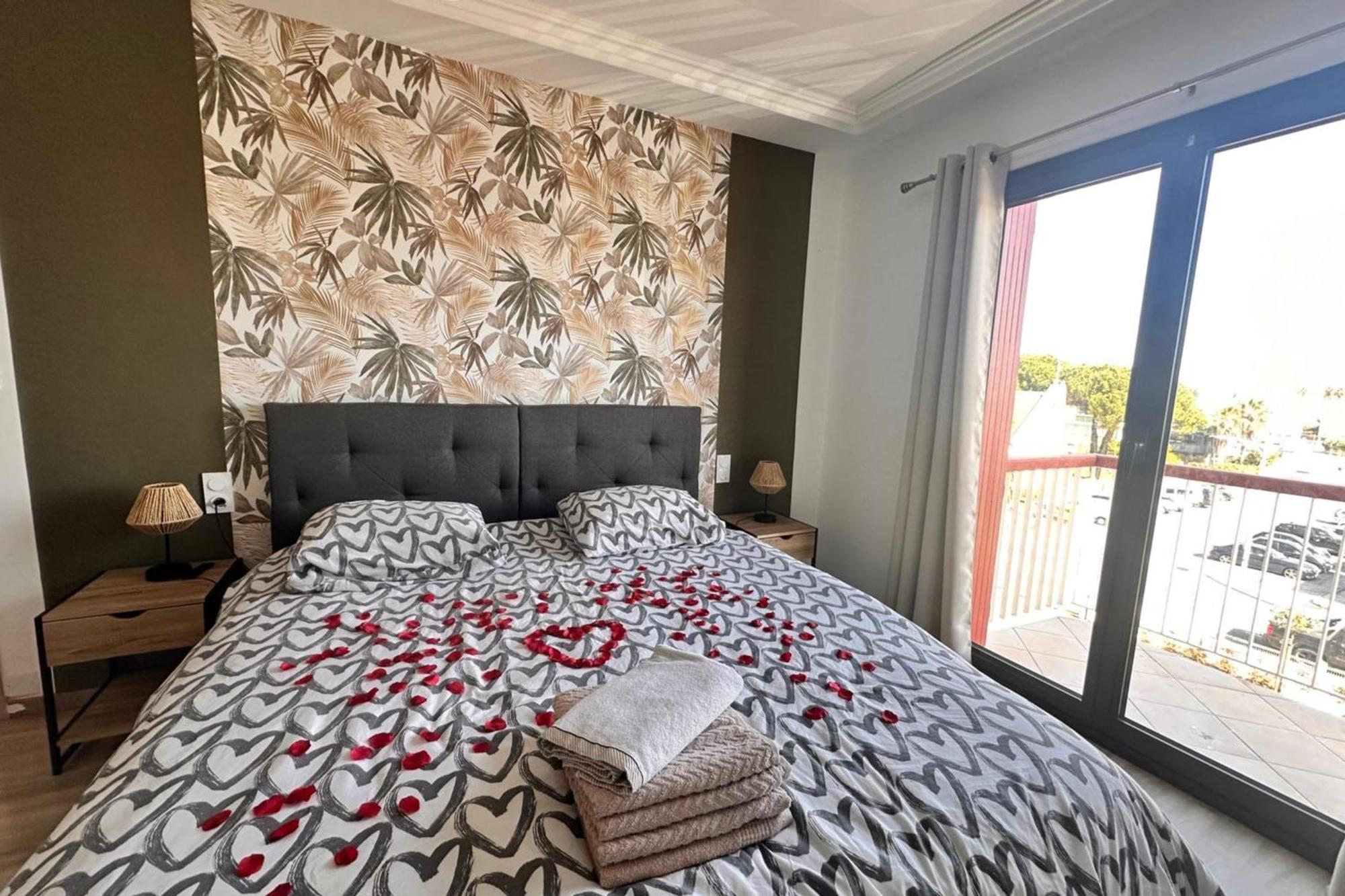 Le Mistral Appartement Standing Avec Vue Mer Exceptionnelle En 1Ere Ligne Le Grau-du-Roi Bagian luar foto